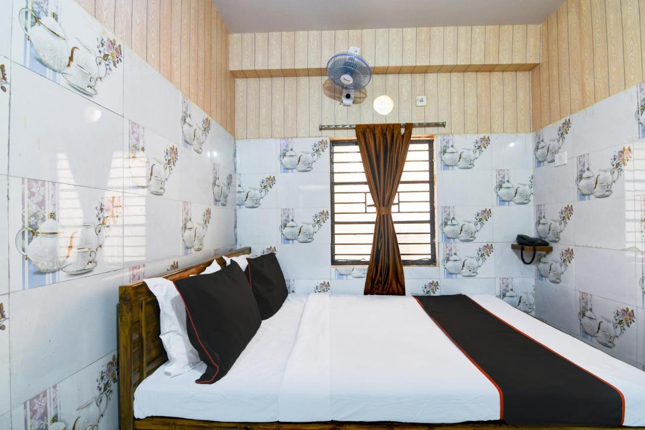 Joy Maa Tara Hotel & Restaurant 加尔各答 外观 照片